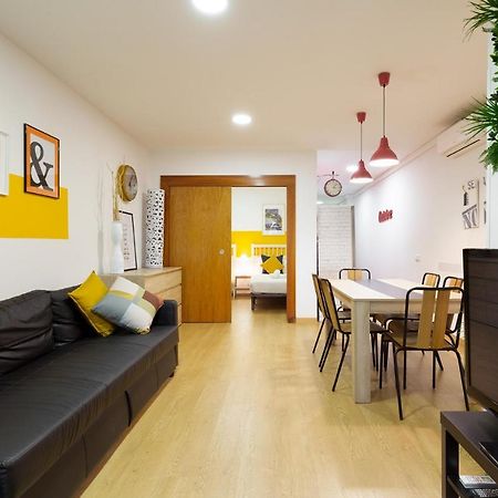 Stay U-Nique Apartments Passatge De Font Barcellona Esterno foto