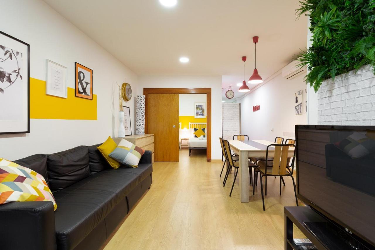 Stay U-Nique Apartments Passatge De Font Barcellona Esterno foto