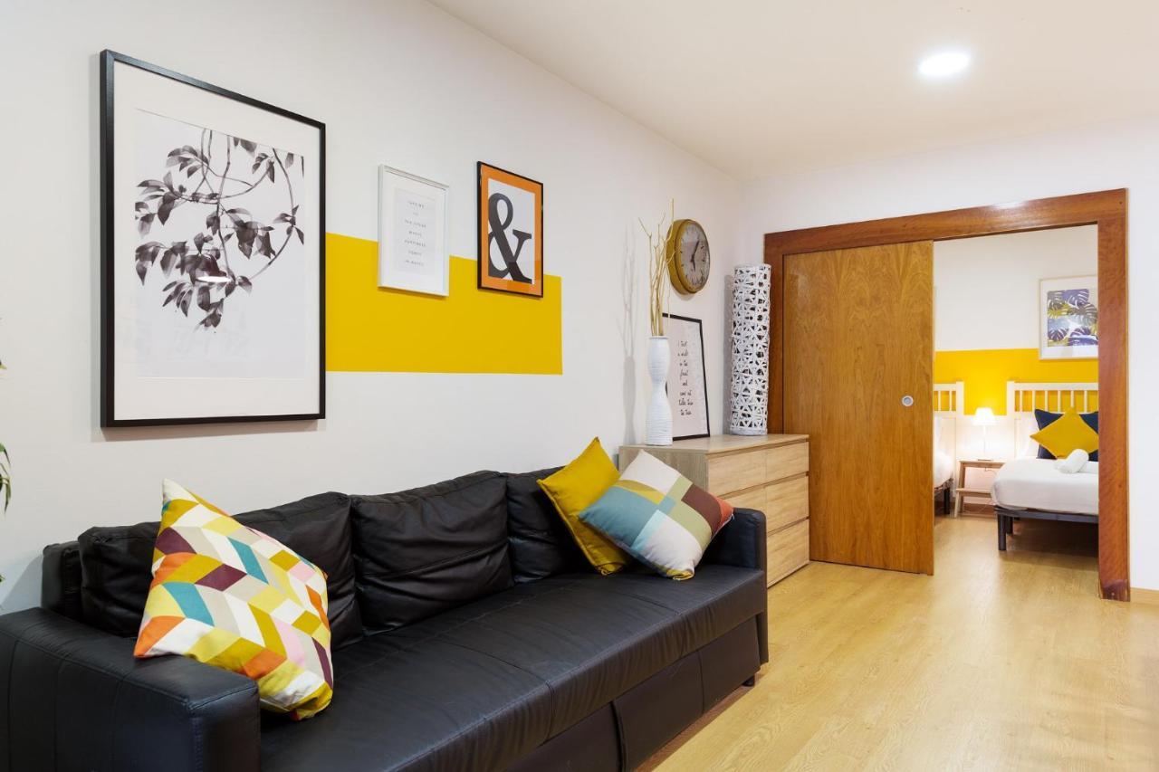 Stay U-Nique Apartments Passatge De Font Barcellona Esterno foto